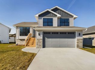 1890 Sherman Dr, Iowa City, IA 52240