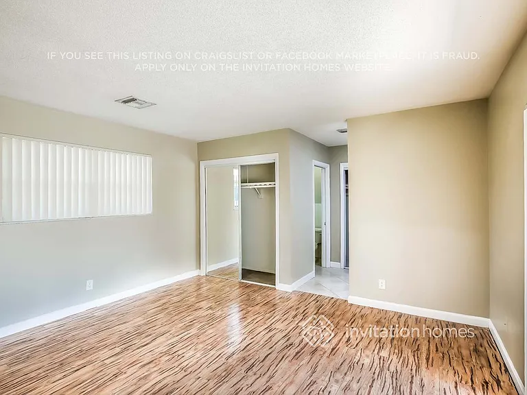 1810 N 47th Ave — Photo 7