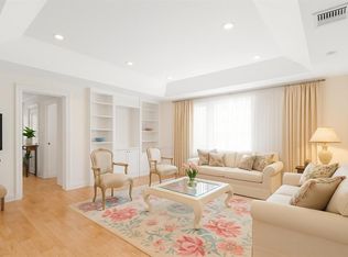 150 Bradley Pl APT 312, Palm Beach, FL 33480