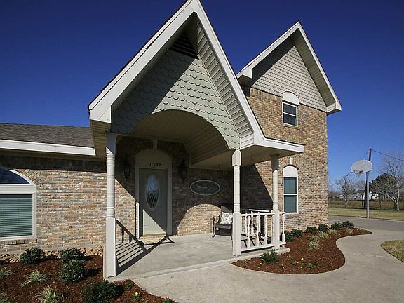 2nd image of 11022 Blue Bonnet Ln