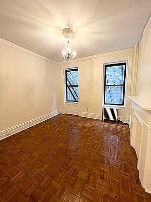 1st image of 122 Macdougal St APT 7