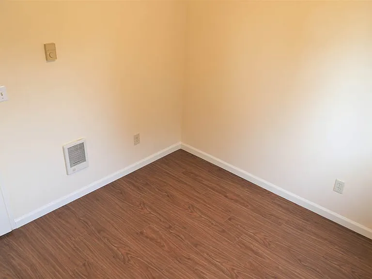 3358 SE Charlotte Pl — Photo 19