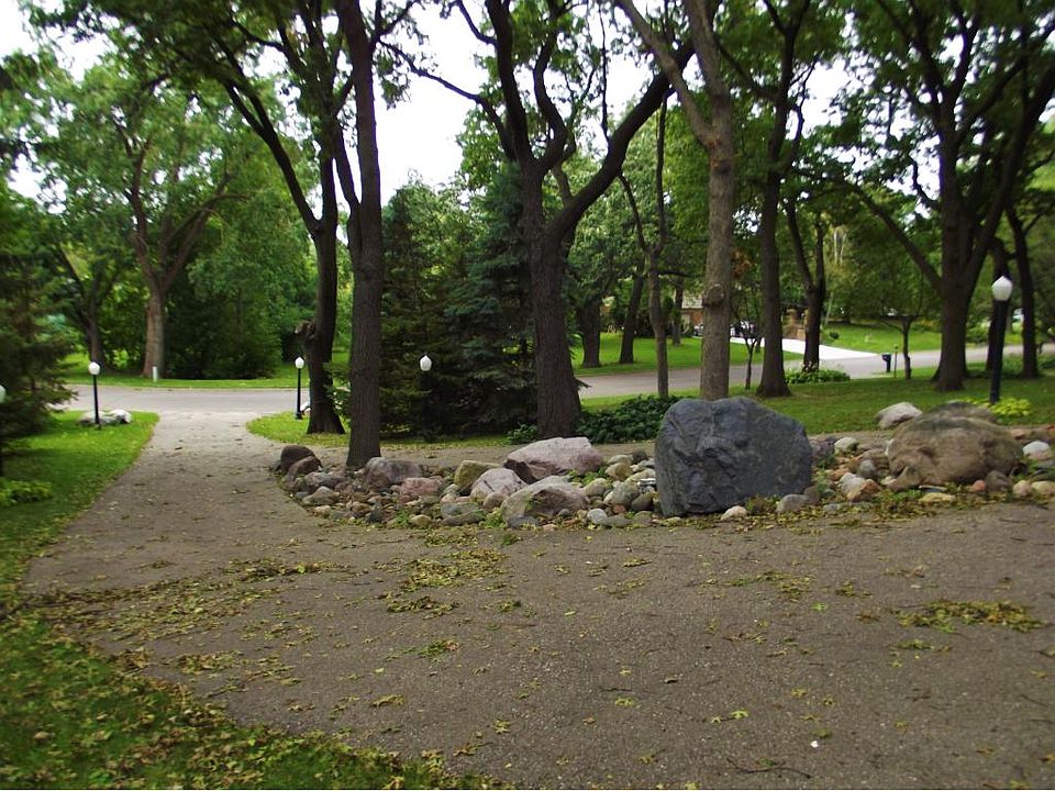 1st image of 1858 Gluek Ln
