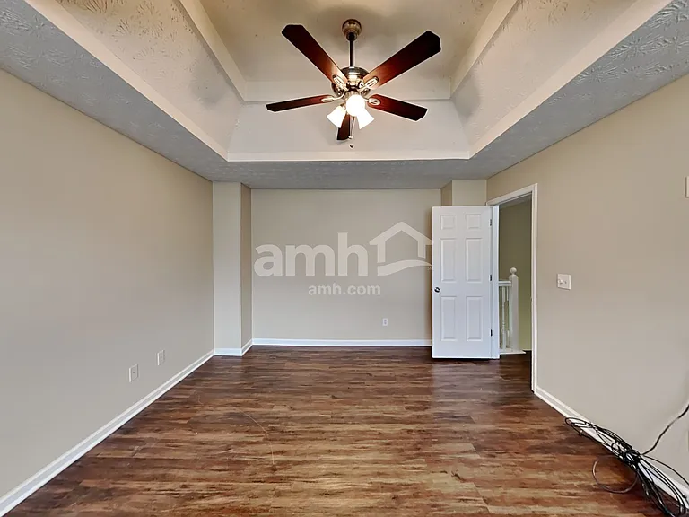 602 Thrasher Ct — Photo 14