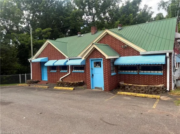 278 Old Us Highway 52 S, Mount Airy, NC 27030