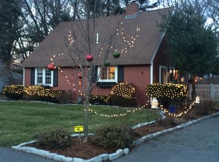 9 Hardwick Rd, Natick, MA 01760