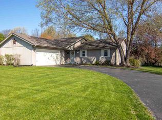 7762 Rhonda Dr, Roscoe, IL 61073