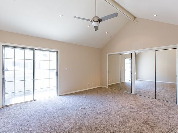 4th image of 7306 Balboa Blvd Unit D