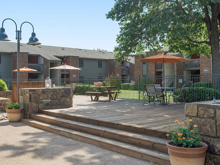 Echo Trail Apartments - Lease Today & Save $300 OFF Move-In Costs! — Photo 62
