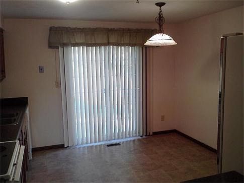 5th image of 8744 Meadowcreek Dr