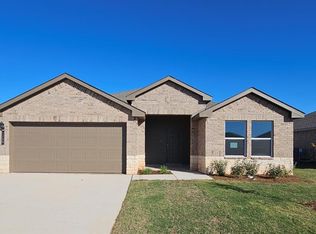 1209 E Stetson Ln, Mustang, OK 73064