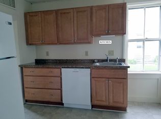 35 School St, Burlington, VT 05401