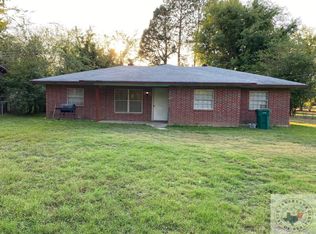 207 Hall St, Omaha, TX 75571