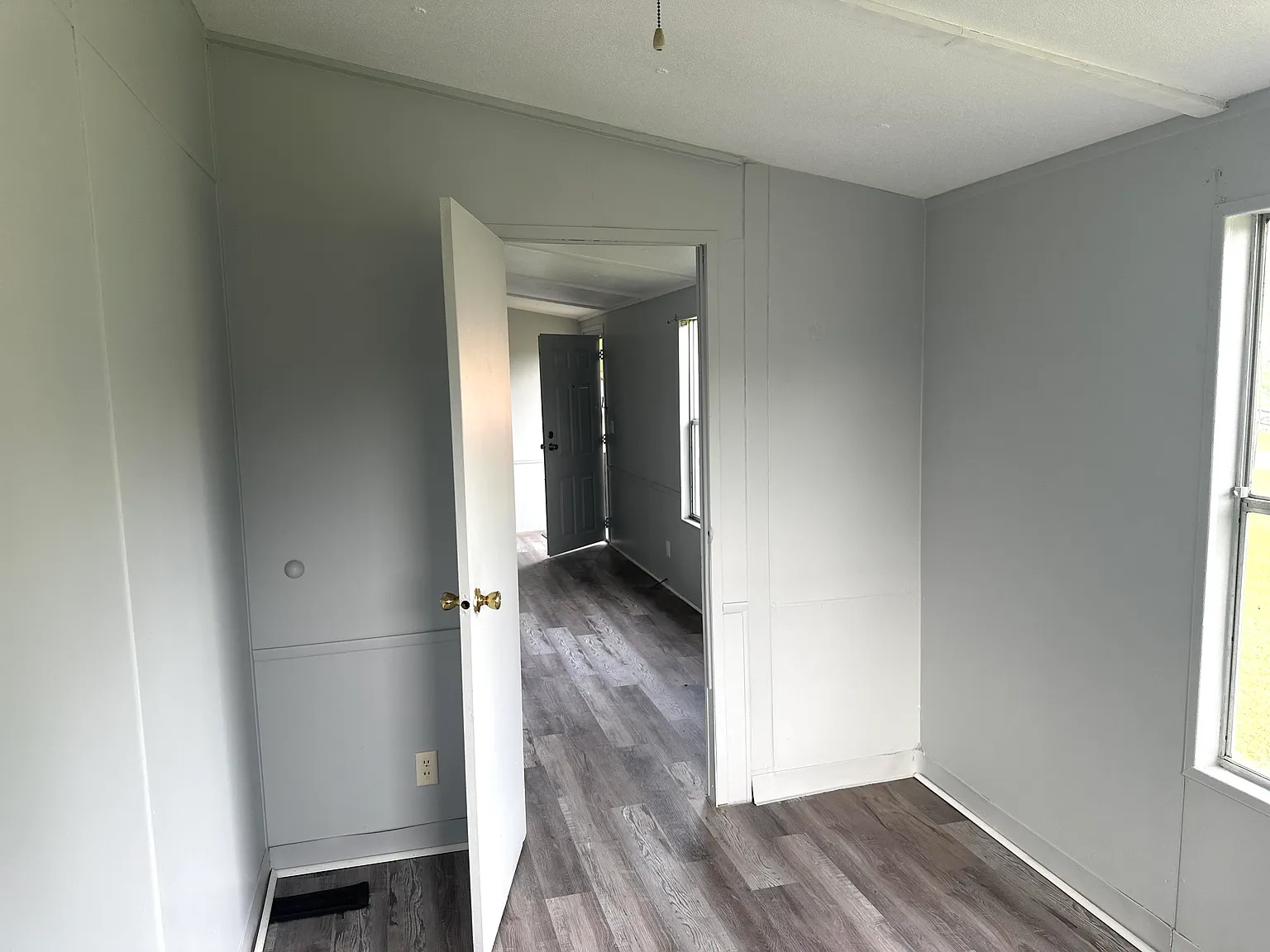 4 bed, 1248 sqft, $1,100 — Photo 2