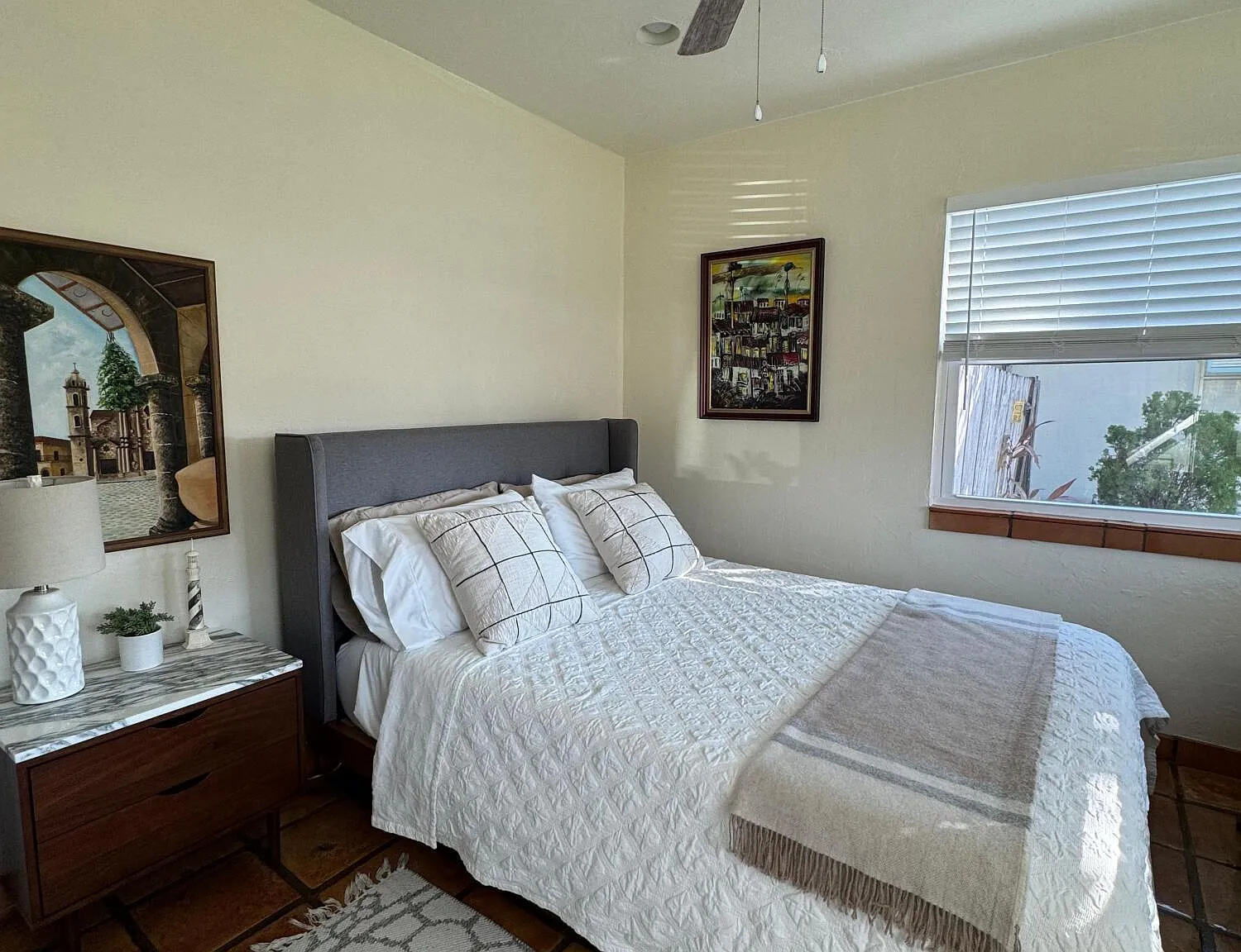2 bed, 1.0 bath, 660 sqft, $3,200 — Photo 4