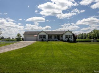 11371 Willard Rd, Montrose, MI 48457