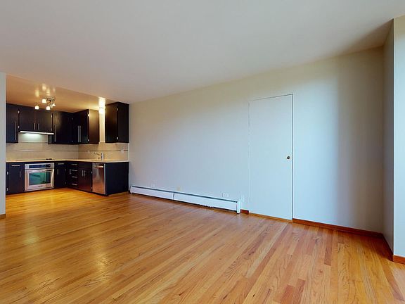 3rd image of 184 Locksley Ave APT 6