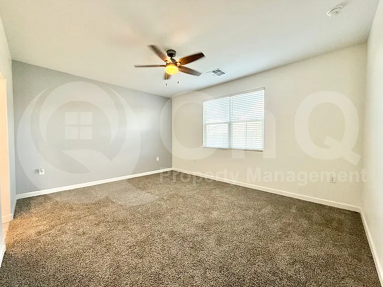 3246 W Sable Ave — Photo 11