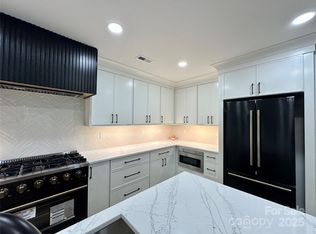 1104 Cedarwood Ln, Charlotte, NC 28212