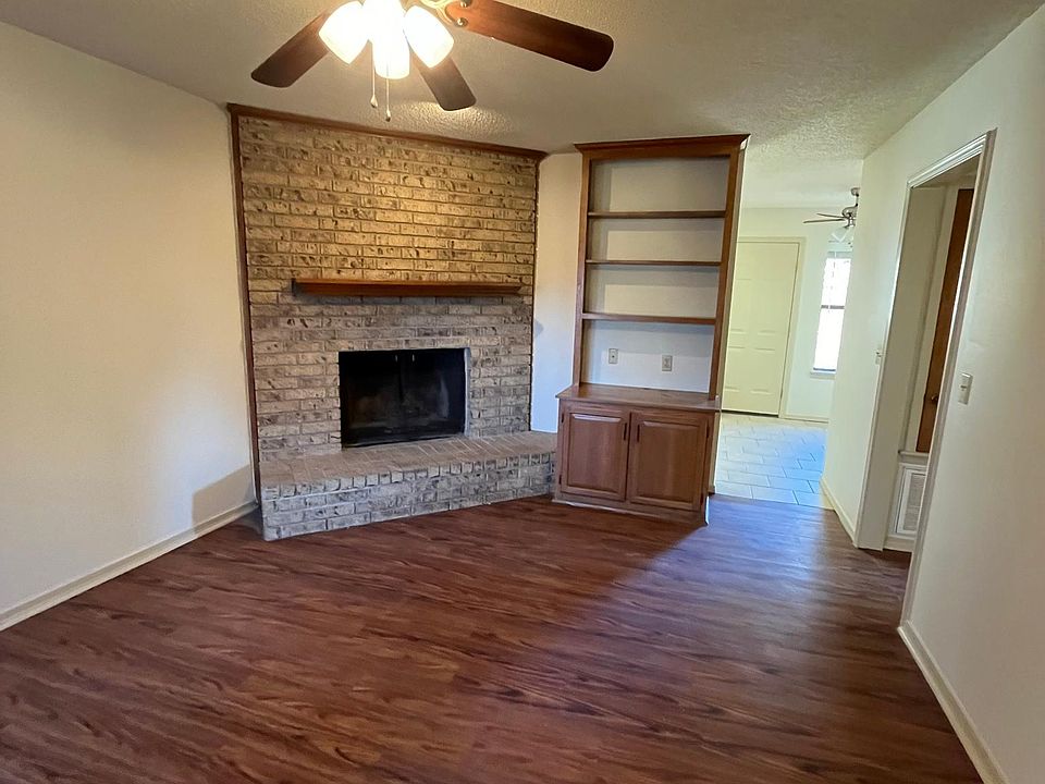 1st image of 2932 N Susan Carol Ln