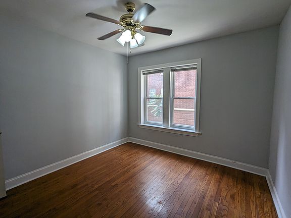 2nd image of 5027 N Harding Ave #5029-1W