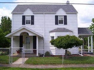 22 Sylvanus Ave, Uniontown, PA