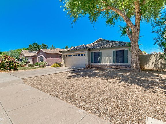 3rd image of 1766 E Carla Vista Dr