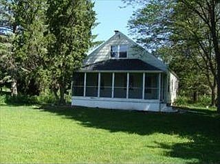 1st image of 100 Applehill Ln