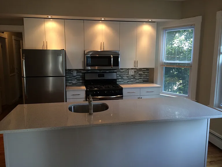 624 Smith St — Photo 7