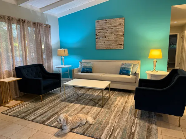 4801 Eastchester Dr, Sarasota, FL 34234