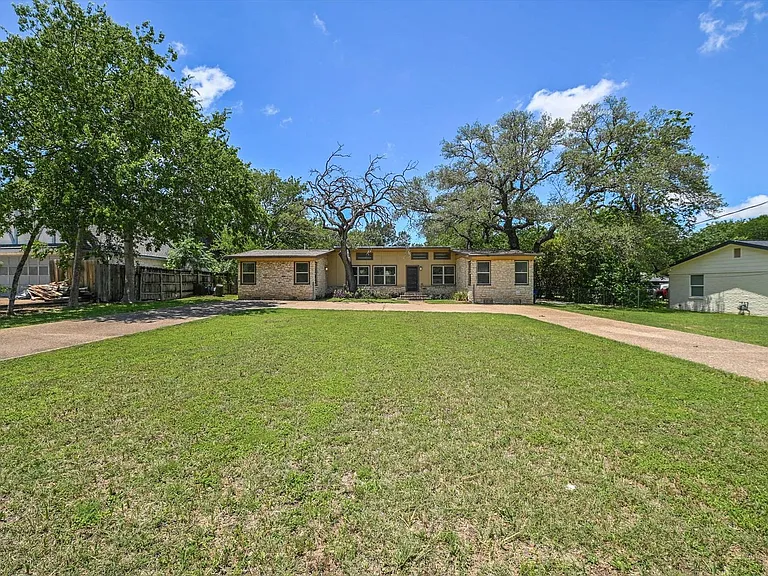 11800 Tedford St — Photo 25