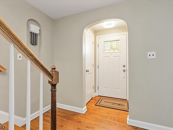 2nd image of 16 Hillside Pl