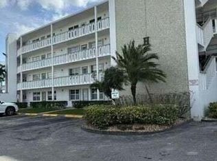 442 E Wellington Dr #442-H, West Palm Beach, FL 33417