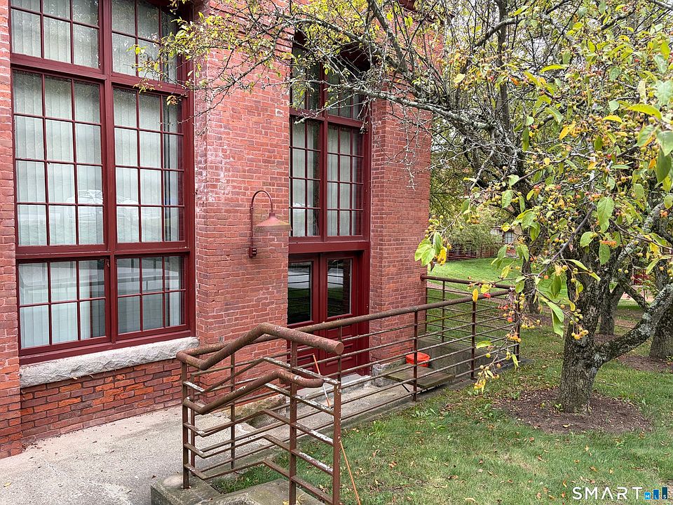 1st image of 839 Main Street #116