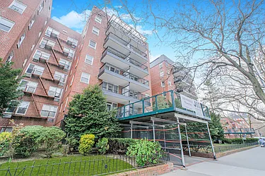 770 Ocean Parkway