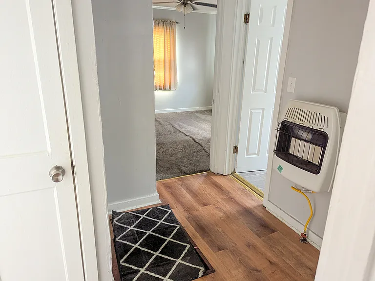 1008 Ridgeway St — Photo 9