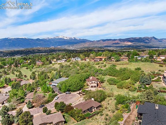 3rd image of 5585 Brushwood Ct