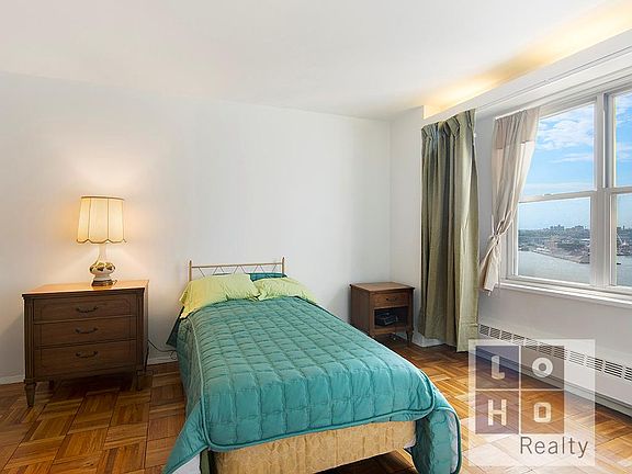 4th image of 457 Fdr Dr APT A1706