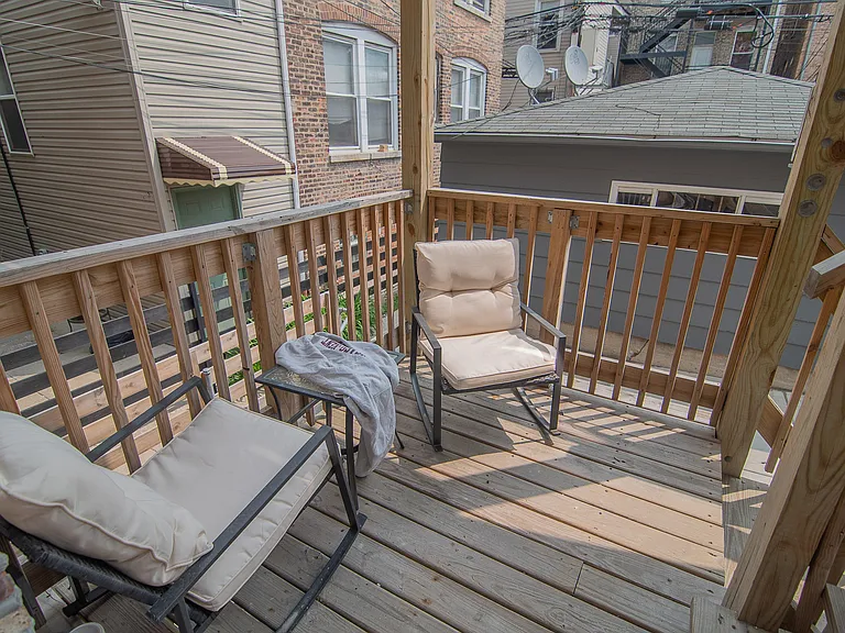 859 N Marshfield Ave #1R — Photo 12