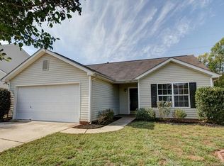 609 Overlook Rd, Lowell, NC 28098