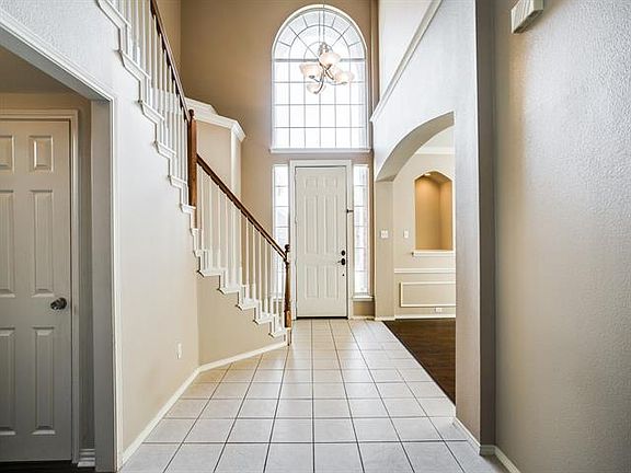 5th image of 2513 Vail Dr