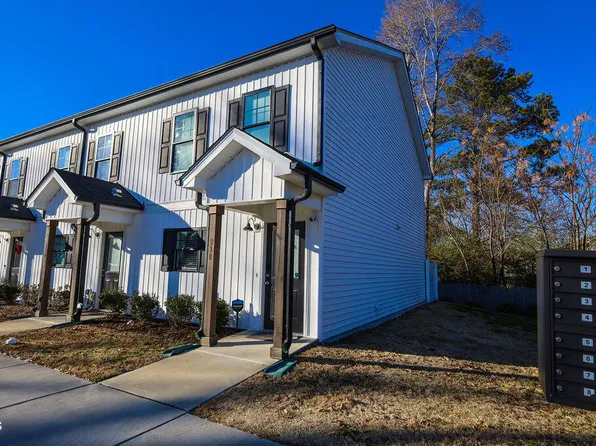 230 S Raleigh St, Angier, NC 27501