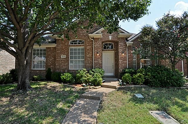 1st image of 8634 Woodcreek Dr