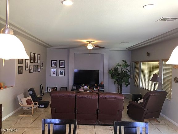 4th image of 8494 Langhorne Creek St