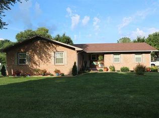 3001 Clear Springs Dr, London, KY 40744
