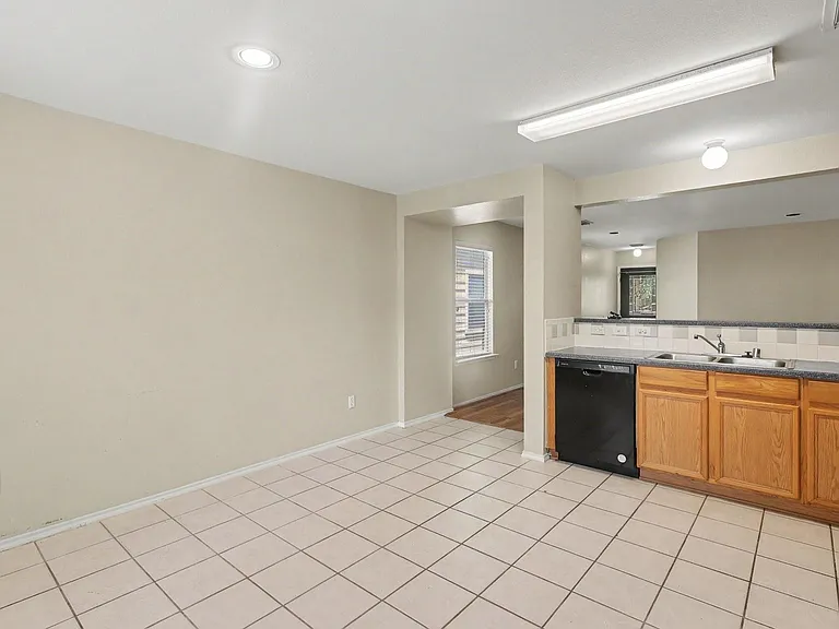 11419 Flying Geese Ln — Photo 6