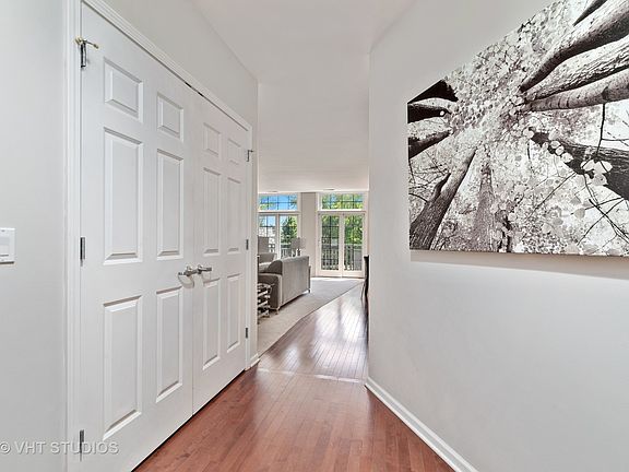 2nd image of 578 Roger Williams Ave APT 305