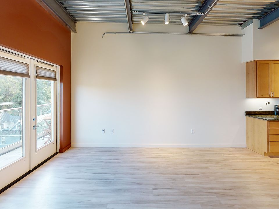 2nd image of 132 S Main St #506