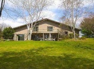 851 S Waterville Lake Rd, Oconomowoc, WI 53066