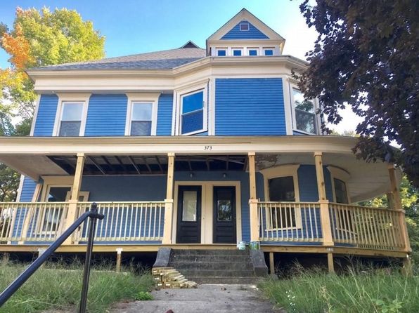 373 School St #5